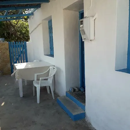 Relaxing House One Step From The Beach 佐努萨岛